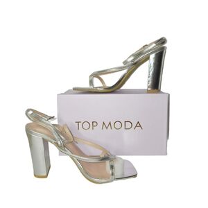 NWT Silver metallic Heel sandals with a touch of glamour Size 6.5 Top Moda